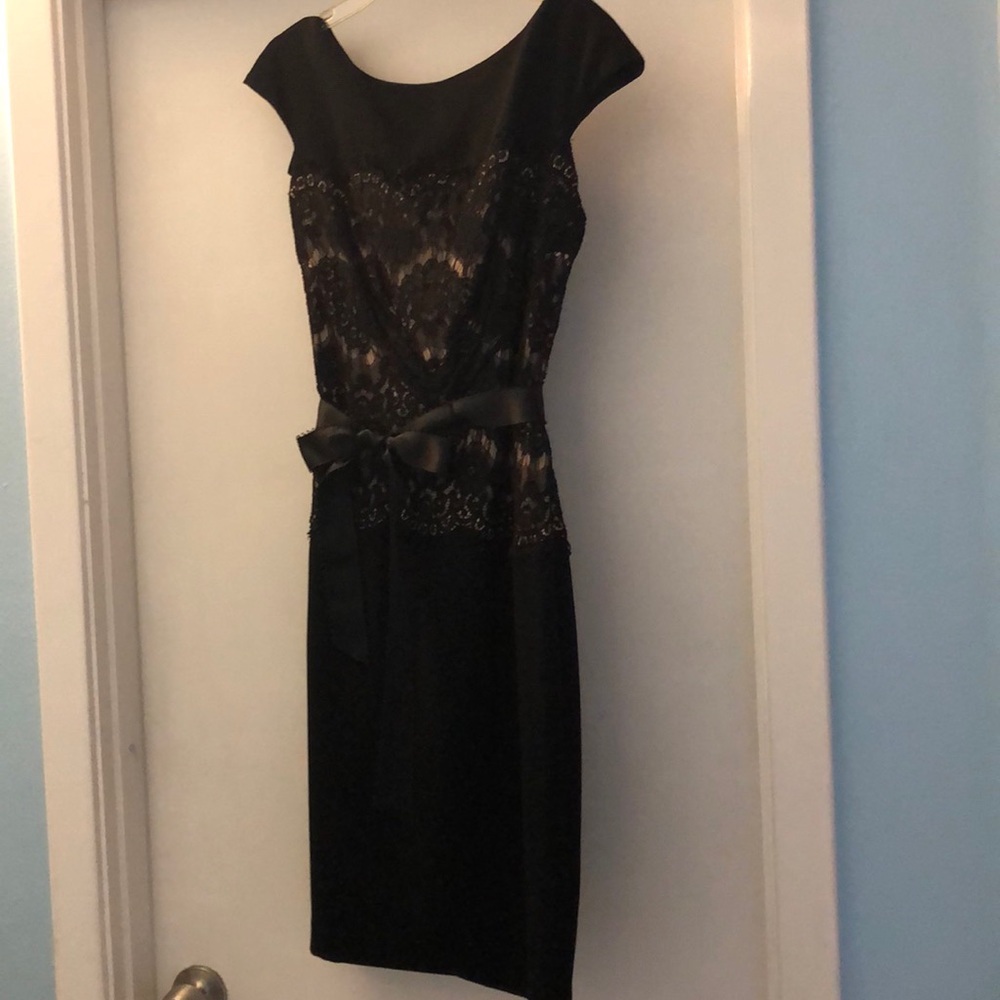 Sleeveless black & lace bow tie holiday dress